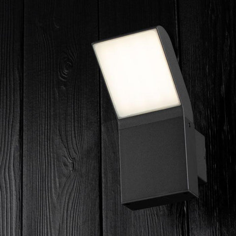 aplica LED fatada, aplica moderna exterior, aplica led exterior, aplica perete, aplici exterior, aplice led exterior, aplice de exterior, aplice exterior moderne, aplica led fatada, aplica led perete exterior, aplica exterior terasa, aplica terasa exterior, aplice exterior casa, aplica iluminat exterior, aplica exterior dedeman, aplica exterior ieftina