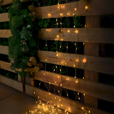 Ghirlandă LED tip cortină 3 x 1 m, lumină caldă, USB, IP65, exterior