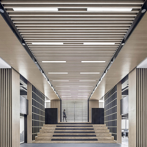 Lampă LED Slim 36W lumină 4500K montată pe tavan