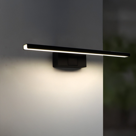 Aplica neagră LED pentru baie – iluminare uniformă