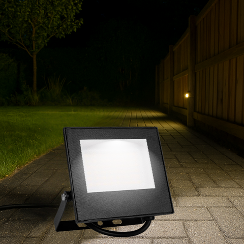 Proiector LED 30W pornit, lumină albă uniformă