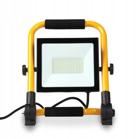 proiector LED 230v, proiector exterior, proiector de lucru, proiector portabil, proiector led cu maner, proiector iluminat exterior, proiector rezistent la apa, proiector 50w, proiector dedeman, proiector led cu suport