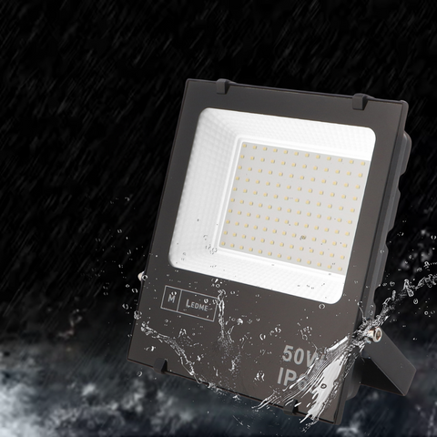 proiector led 50w ip65 pentru exterior, carcasa rezistenta