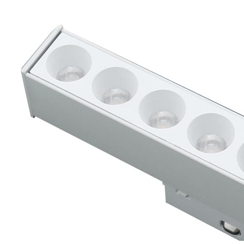 proiector LED magnetic 12w Alb, spot led sina magnetica, proiector led liniar pe sina magnetica, iluminat sina magnetica, sina spoturi magnetice, corpuri iluminat sina magnetica, spoturi magnetice liniare pe sina, spoturi magnetice albe, sina magnetica led tavan, iluminat pe sina magnetica, led-box.ro