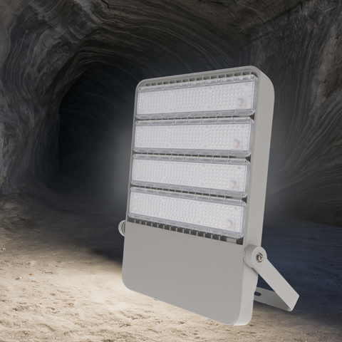 Proiector LED Pronext 400W, carcasă din aluminiu, tehnologie Sanan, ideal pentru spații industriale.