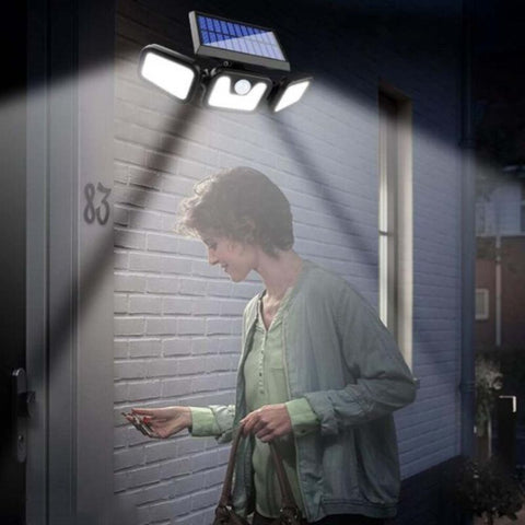proiector solar, proiectoare fatada, iluminat fatada, proiector solar cu senzor, proiector solar terasa, proiectoare incarcare solara, proiectoare exterior cu senzor, proiector cu senzor fatada, led-box.ro