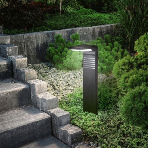 stalp solar gradina, stalp cu incarcare solara, stalp iluminat gradina cu senzor, stalp cu senzor gradina, iluminat solar gradina, led-box.ro
