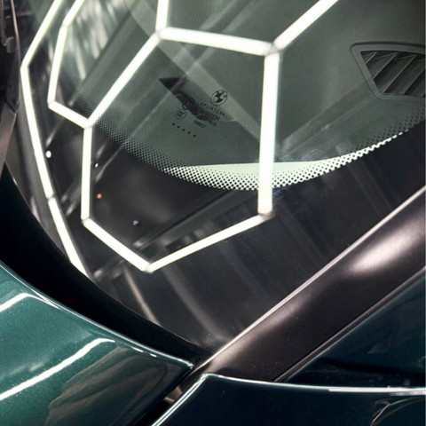 tavan led hexagon 210w, detailing auto, tavan honey comb, tavan cu led hexagon, tavane honeycomb, tavane showroom, tavane hexagonale, led-box.ro