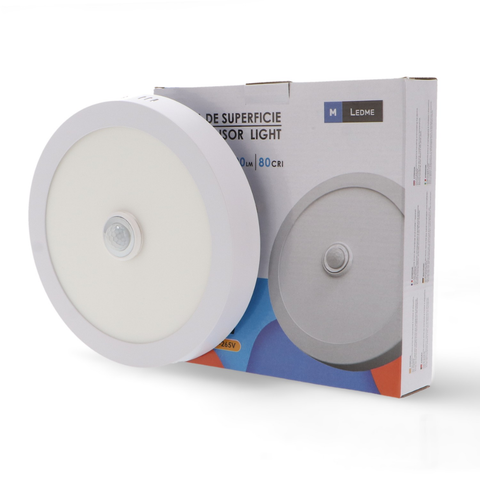 Corp LED 18W pentru montaj pe suprafață
