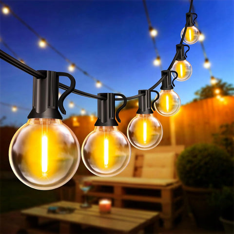 Ghirlandă luminoasă terasă restaurant exterior