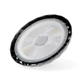 Lampă profesională LED UFO 100W montată într-un spațiu industrial cu tavan înalt, led-box.ro
