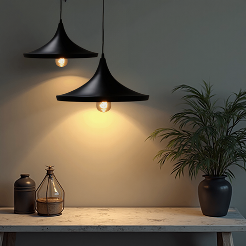 Lampă modernă Lenn instalată într-o bucătărie cu insulă