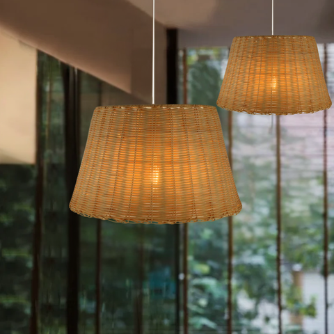 Lampă Sicilia din ratan natural, siluetă conică iluminată cald