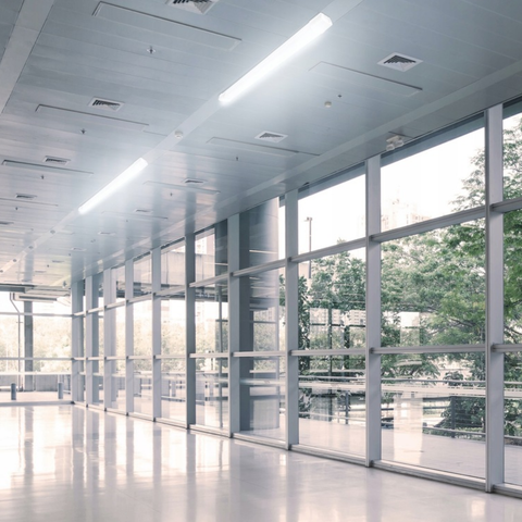 Lampă LED Slim 50W 150cm pentru coridoare, showroom-uri și magazin