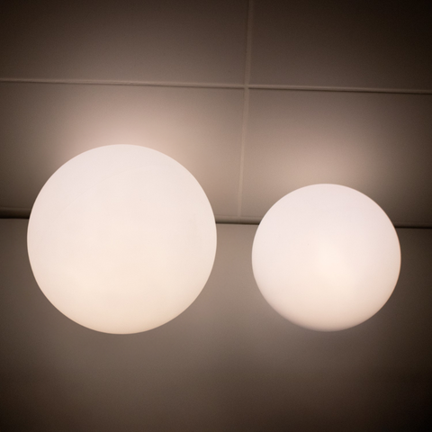 lampă solară pentru grădină cu lumină caldă 3000K