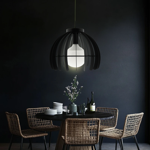 Lampă suspendată din metal pentru cafenea
