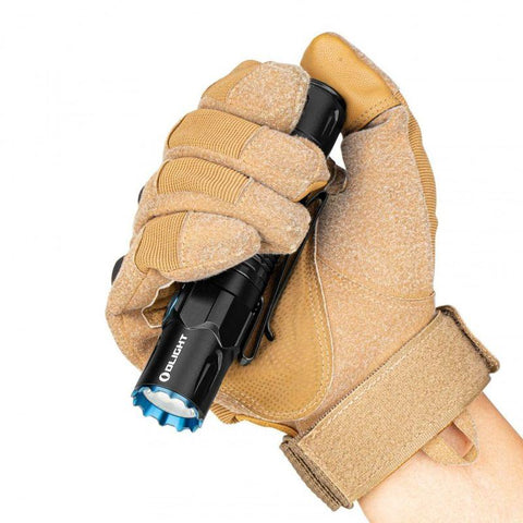 Olight Warrior 3 distanta iluminare 300 metri