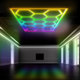 Tavan LED HoneyComb RGB 580 W instalat într-un spatiu mare