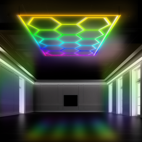 Tavan LED HoneyComb RGB 580 W instalat într-un spatiu mare