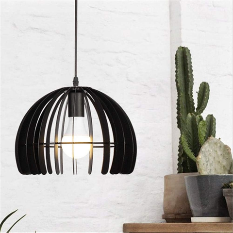 Iluminat decorativ pendul negru cu bec vizibil