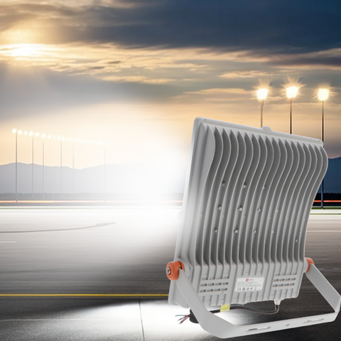 reflector LED reglabil 1-10V pentru spații comerciale, proiector LED durabil, iluminat economic, proiector LED 300W protecție la supratensiune, reflector LED 300W CCT, led-box.ro