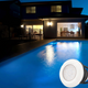 Spot LED RGB 7W Osram montat în piscina, lumină subacvatică albă.

