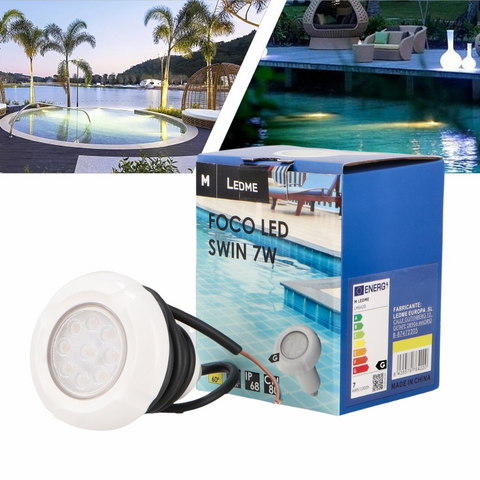  spot LED 12V sub apă, într-un bazin modern.
